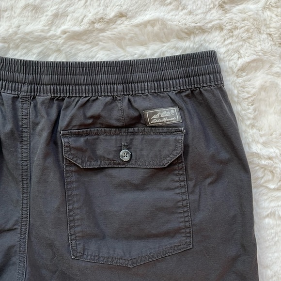 Eddie Bauer, Men’s dark grey cotton shorts, XL - Picture 3 of 5